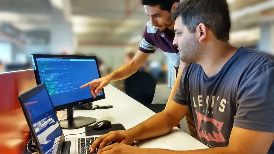 Berisso: Lanzan cursos autoasistidos para integrantes del programa "Fomentar Empleo"