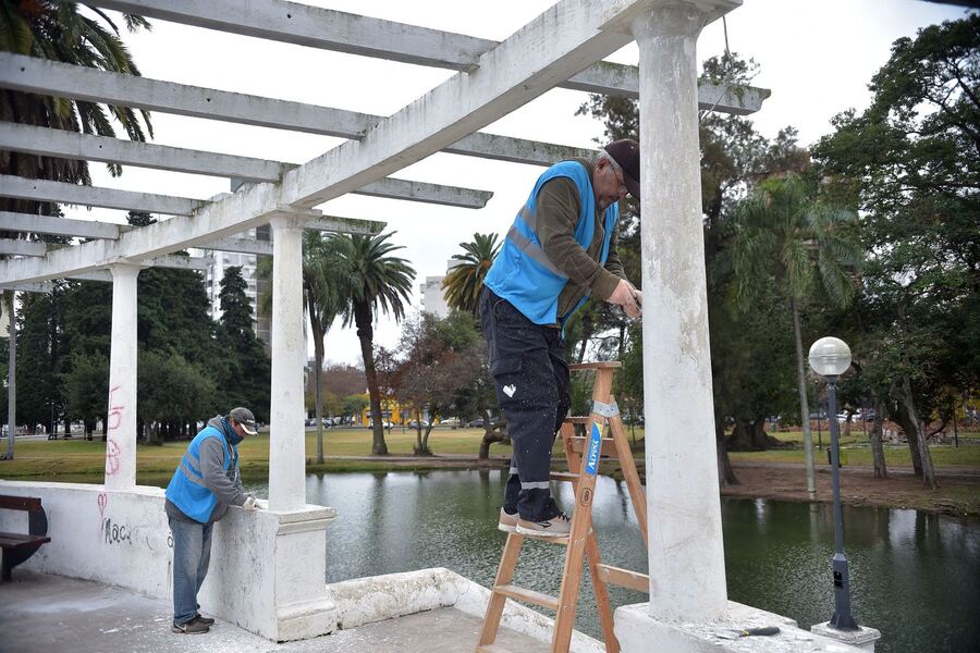 La Plata: Se llevó adelante un operativo de limpieza y puesta en valor en el Parque Saavedra