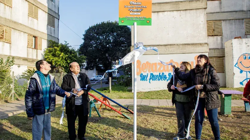 Berazategui: Inauguraron obras de puesta en valor en las plazas del Barrio UOCRA