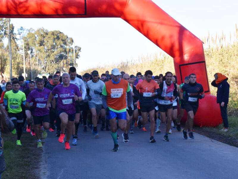 Berisso: Con masiva participación, se realizó la Carrera de Cross Aventura