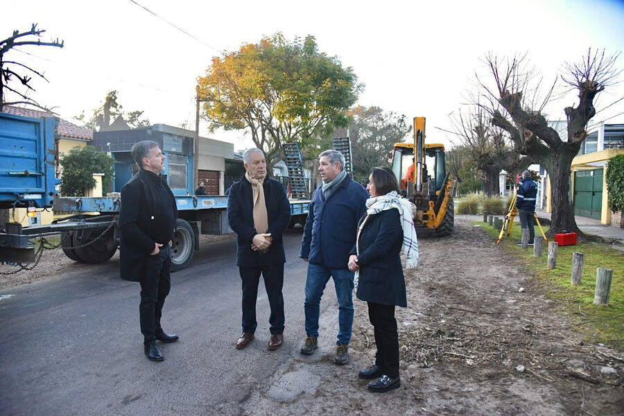 La Plata: Realizan trabajos de repavimentación en la localidad de Gonnet