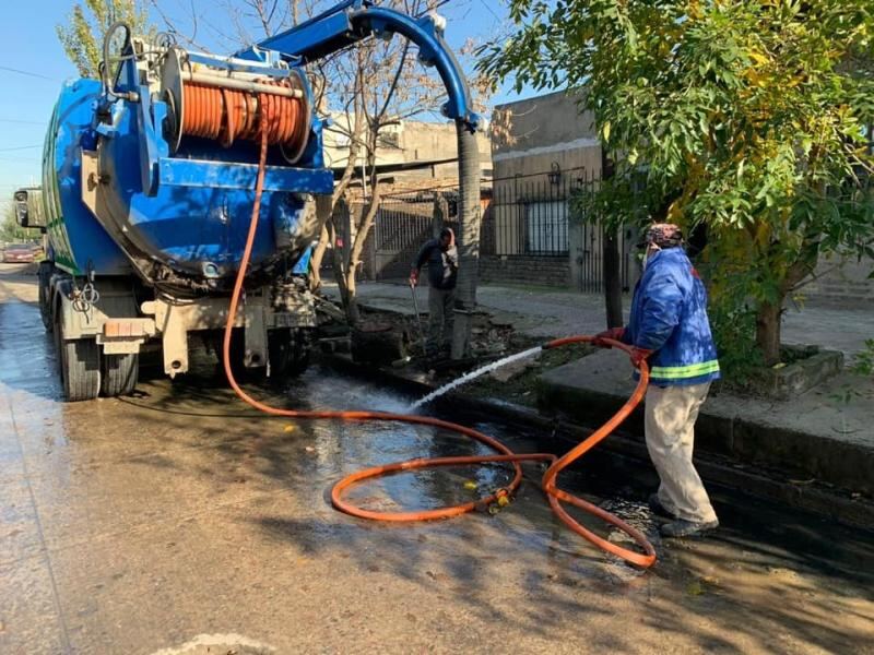 Lomas de Zamora: Avanzan las tareas de desobstrucción de desagües