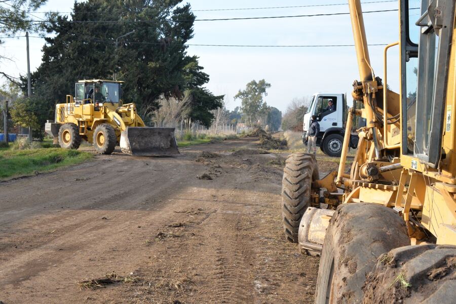 Olavarría: Avanzan los trabajos de mantenimiento de calles, sendas peatonales y parques