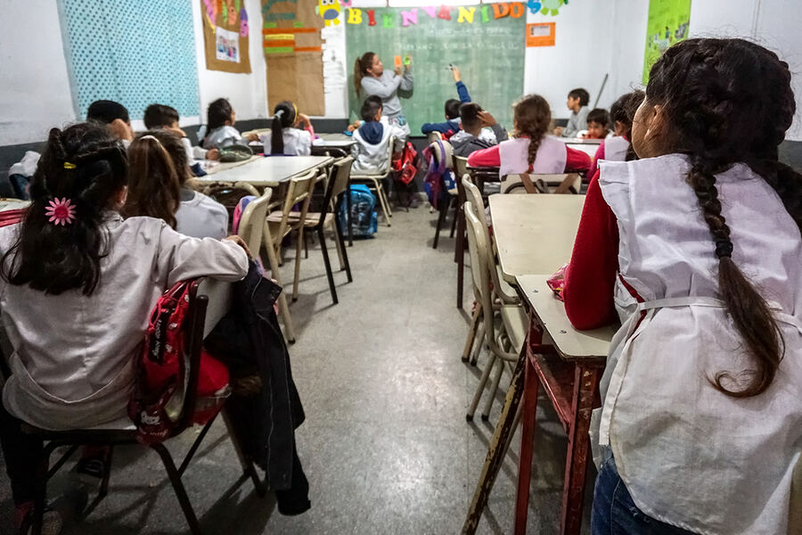 Más escuelas se suman a la jornada extendida de cinco horas