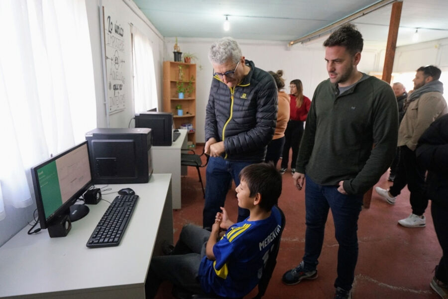 Villa Gesell: Se inauguró el aula digital en el Centro Comunitario Sur