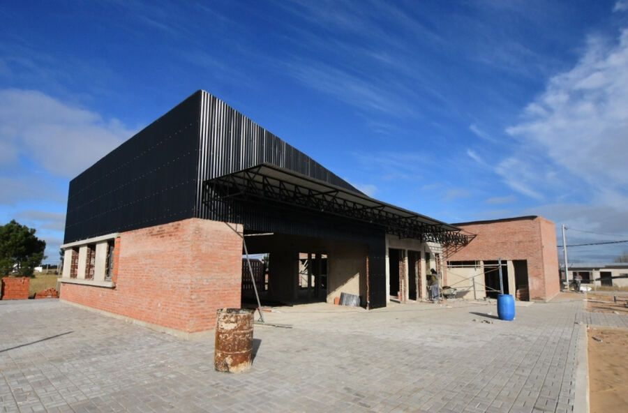 Villa Gesell: Avanza la construcción del nuevo Centro Comunitario en "La Carmencita"