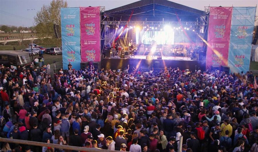 Junín: La ciudad prepara los festejos por la llegada de la Primavera