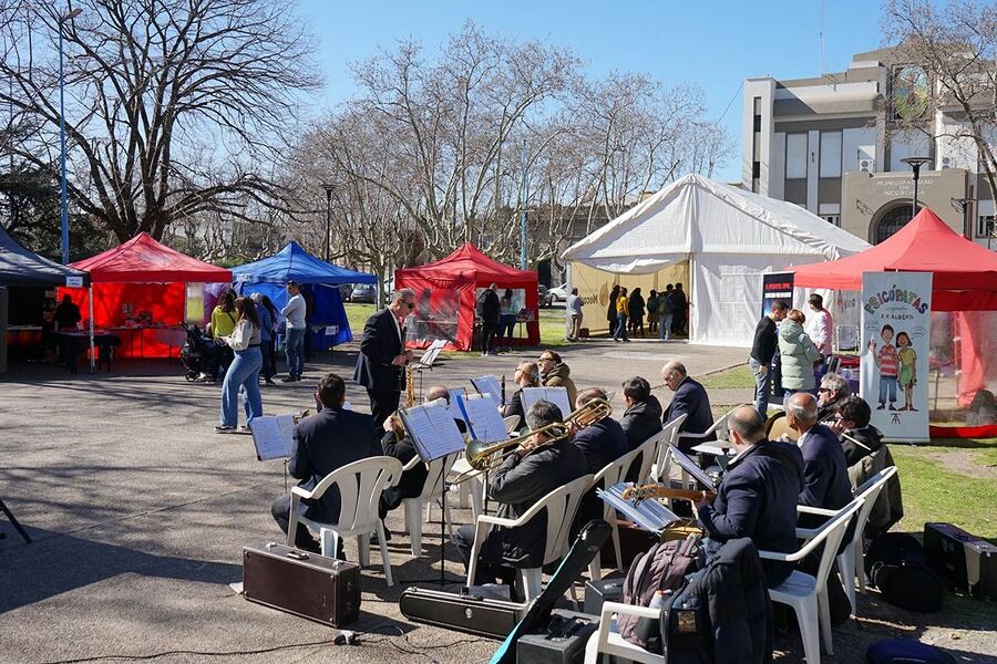 Necochea: Abrió sus puertas la Feria del Libro y de las Artes