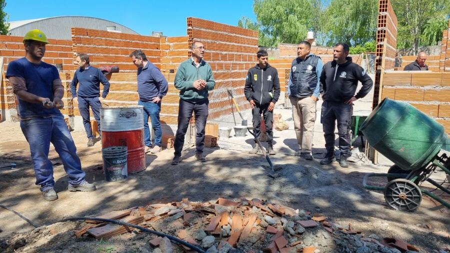 Azul:  Retoman la construcción del CAPS N° 14