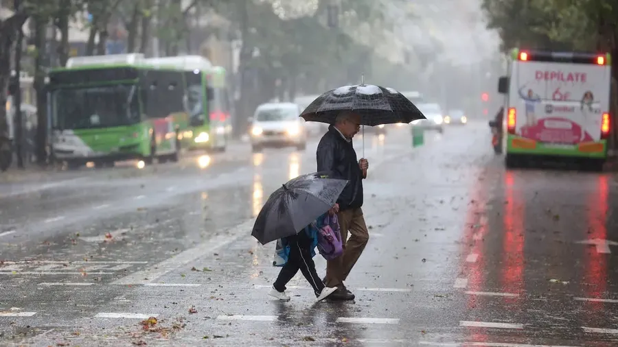 Alerta Amarilla en 16 municipios bonaerenses por tormentas