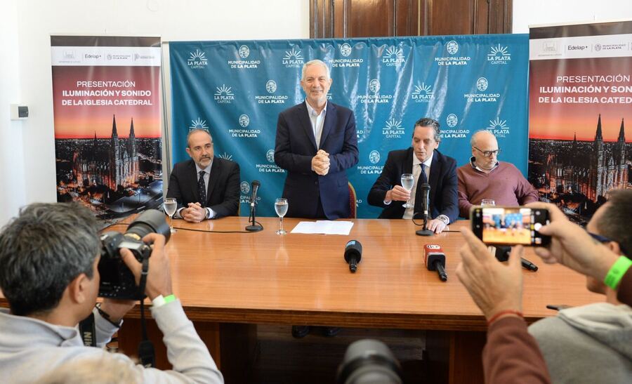 La Plata: Alak anunció el nuevo sistema de iluminación y sonido de la Catedral y las actividades por el 142º aniversario