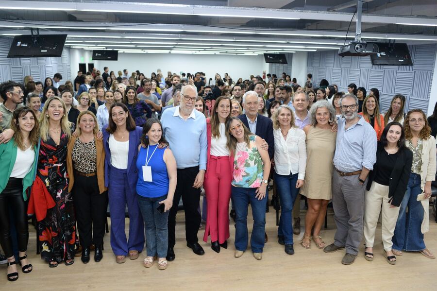 La Plata: Alak y Iañez encabezaron un congreso sobre el abordaje interdisciplinario de problemáticas sociales