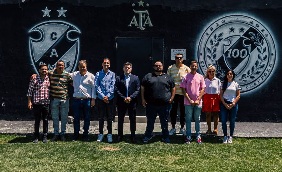 Almirante Brown: Cascallares recorrió las obras de infraestructura que se concretan en el Club Claypole