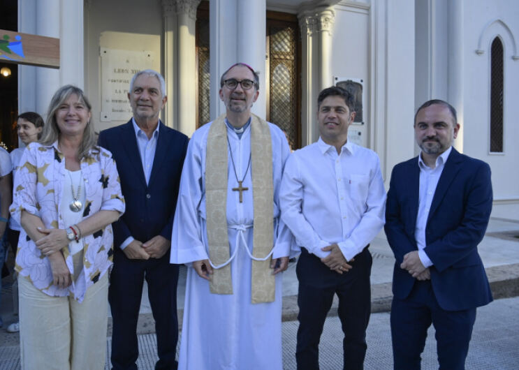 La Plata: Kicillof participó de la asunción del nuevo arzobispo
