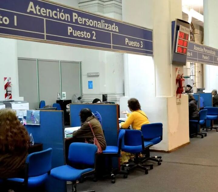 Quilmes: El Municipio ordenó a AYSA la restitución de la atención presencial