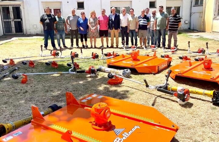 La Costa: El Municipio sumó equipamiento para el mantenimiento del espacio público