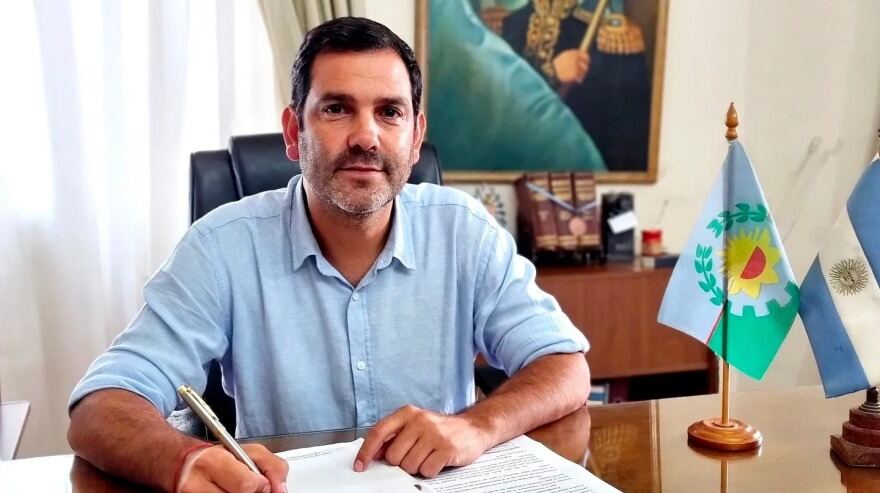 Dolores: intendente ordenó a todo sus funcionarios estar libres de deuda con el municipio