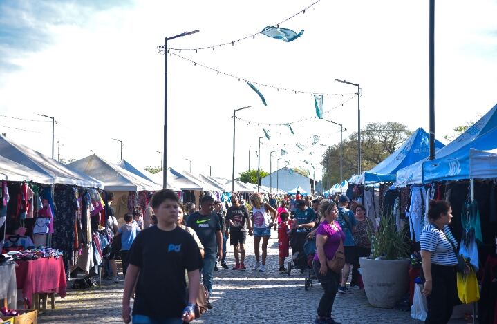 La Plata: El Paseo de Compras Meridiano V abre sus puertas nuevamente