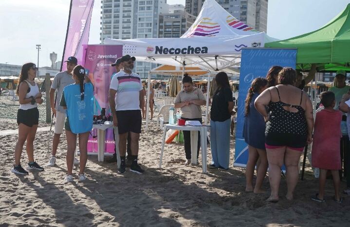 Necochea: Vecinos y turistas disfrutaron de la jornada de “Playas Conscientes”