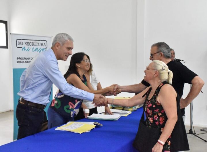 Berisso: Se realizó un nuevo acto de Firma de Escrituras de Propiedad