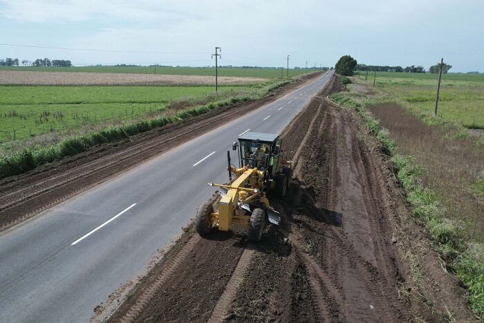 Continúa la repavimentación de la Ruta 31, entre Rojas y Colón