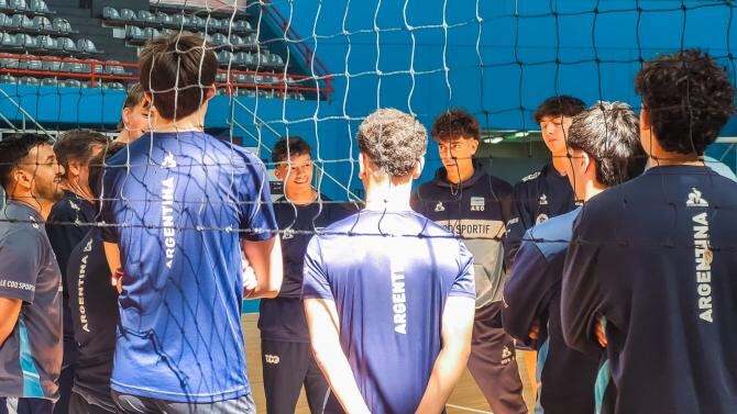Mar del Plata: La Selección Argentina U19 de vóley concentra en la ciudad