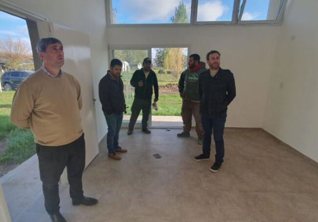 Hipólito Yrigoyen: Avanza la construcción de 25 viviendas en Henderson