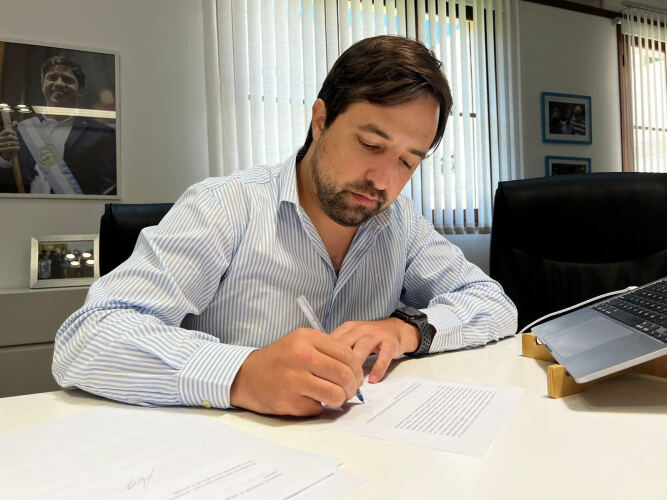 El Ministerio de Salud acordó tareas de formación e investigación con la UBA y la UNLP