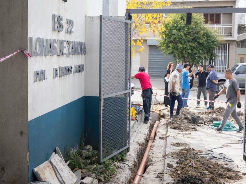 Lomas de Zamora: Avanzan los trabajos en la Escuela Primaria N°90 y la Secundaria N°22