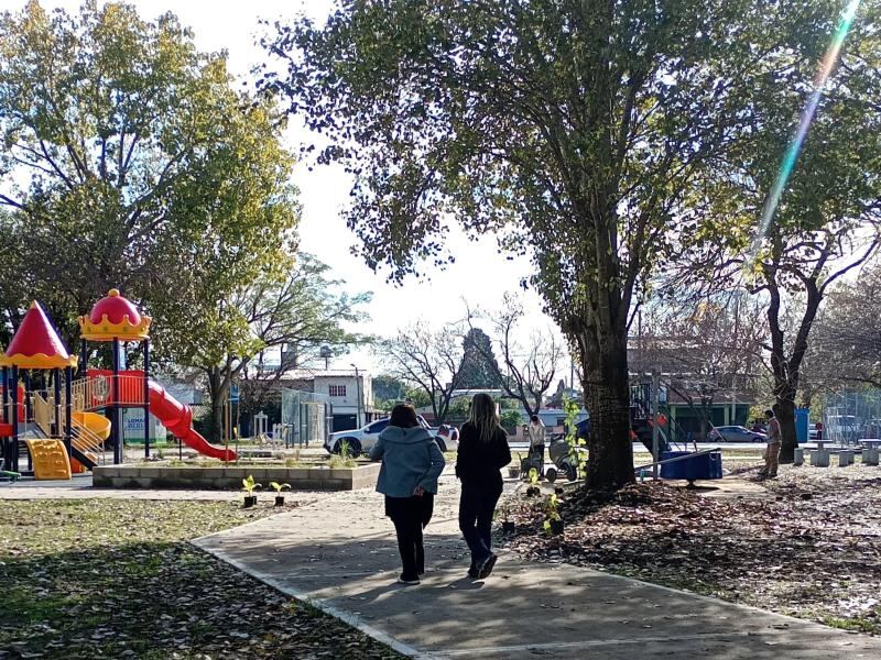 Lomas de Zamora: Avanza la etapa final de la puesta en valor de la Plaza de los Italianos