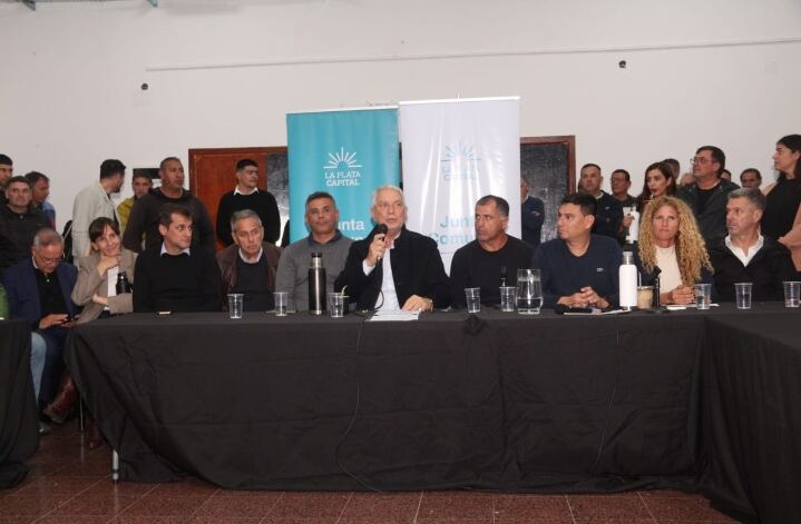 La Plata: El intendente Alak conformó la Junta Comunal de Tolosa y anunció obras