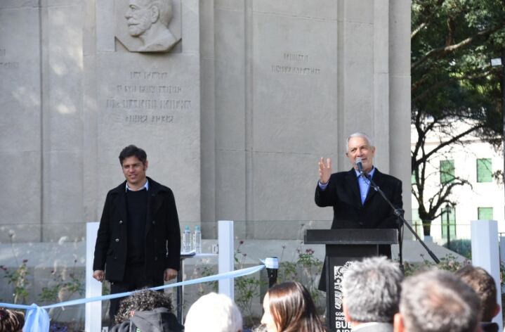 La Plata: Fue reinaugurada la renovada Plaza Rocha