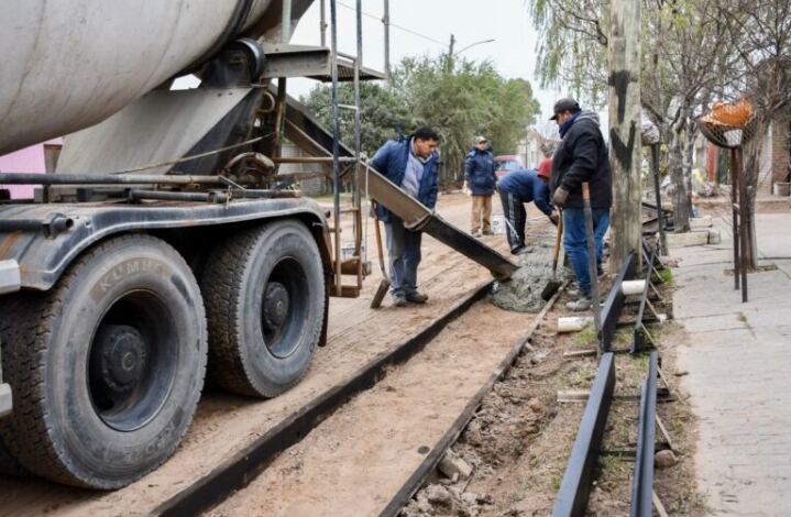 Bragado: Avanzan las obras de cordón cuneta y se acercan al barrio Las Rosas