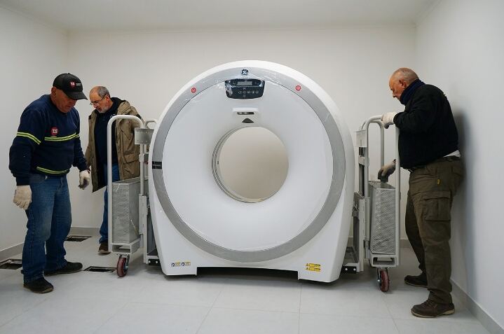 Necochea: El Hospital Municipal “Dr. Emilio Ferreyra” ya cuenta con nuevo tomógrafo