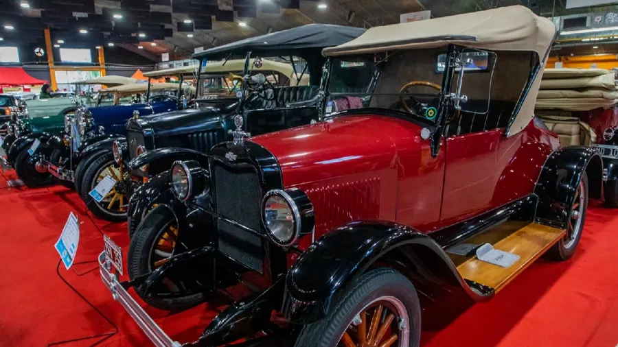 Berazategui: Abre el Salón de Automóviles y Motos Clásicas