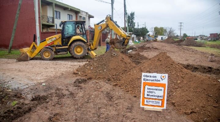 Berazategui: Avanza la obra de saneamiento y pavimentación en el Barrio General Mitre