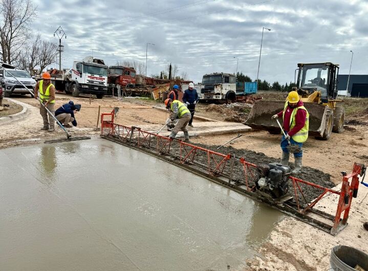 Olavarría: Continúan los trabajos de asfalto en el barrio Carlos Pellegrini