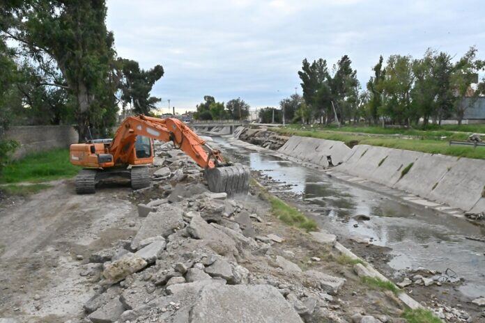 Bahía Blanca: Anuncian obras en el Canal Maldonado