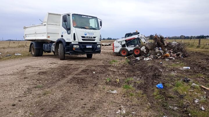 Olavarría: Se realiza la limpieza de micro basurales a cielo abierto sobre Calle 2