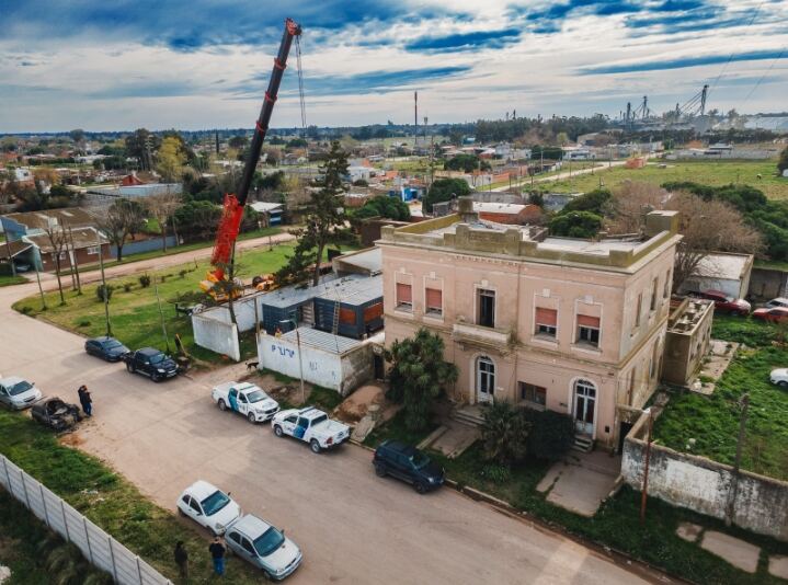 Necochea: La Municipalidad dio inicio a la reforma integral de la Comisaría Segunda de Quequén