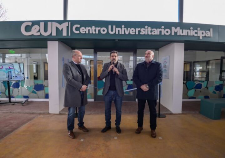 Laprida: Bianco y Fisher inauguraron el Centro Universitario Municipal