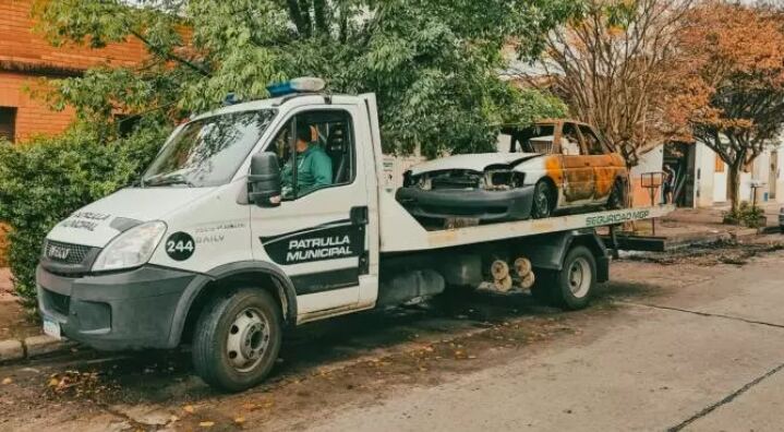 Mar del Plata: La Municipalidad Intensifica el retiro de vehículos abandonados en la vía pública