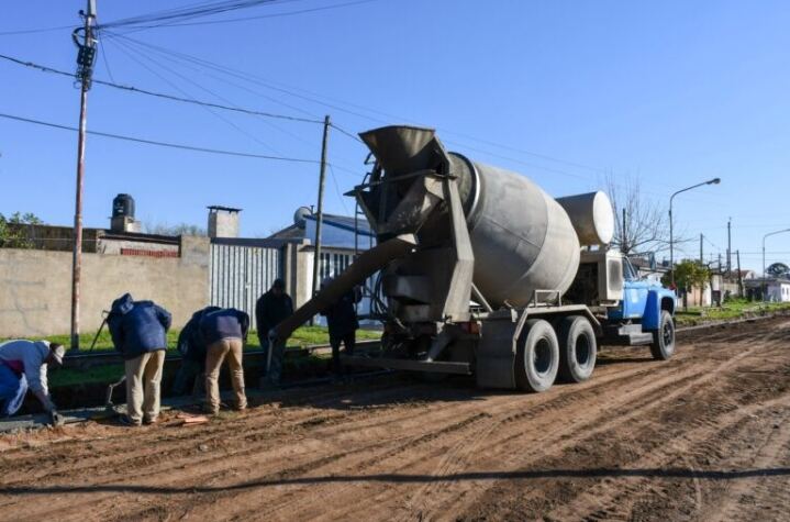 Bragado: Comenzó el plan de 39 cuadras de cordón cuneta