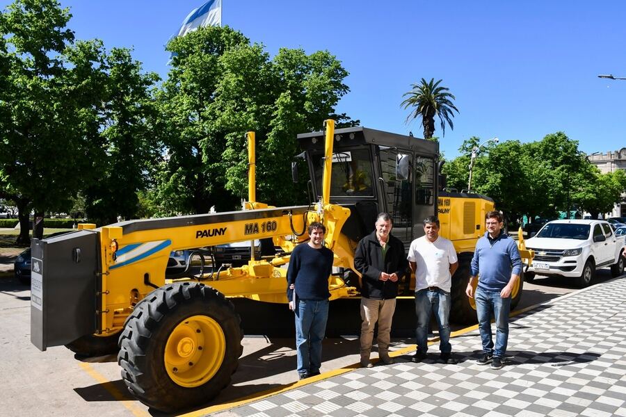 Bragado: El distrito adquirió una nueva motoniveladora