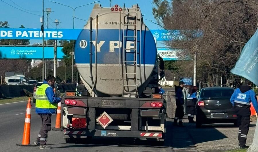 La Plata: Se realizaron controles viales con cerca de 200 vehículos secuestrados y 21 aprehendidos