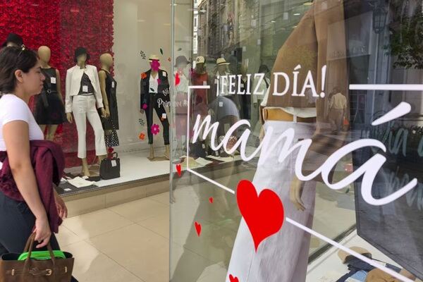 Quinto año consecutivo en baja: Las ventas por el Día de la Madre cayeron un 1,4 %