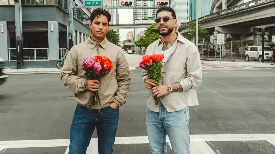 Maluma y Ryan Castro lanzan "Pa’ la seca"